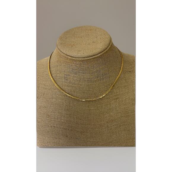 Beautiful Vtg Gold Tone Chain By Avon. Measures 17” - Picture 1 of 2